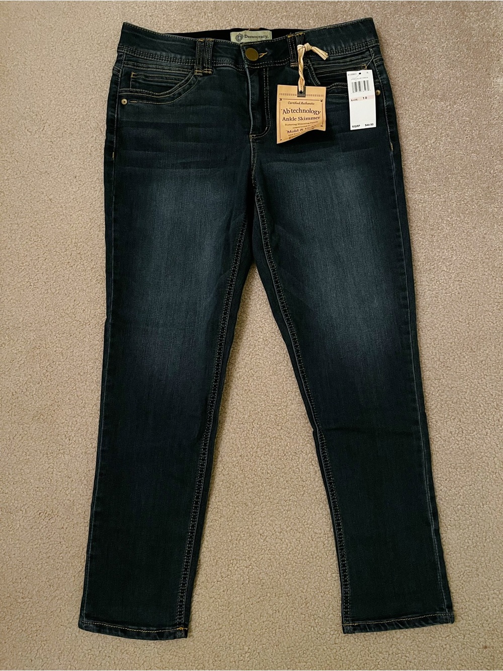 NWT Democracy “Ab” Technology Ankle Skimmer Dark Wash Women’s Jeans (size 10)